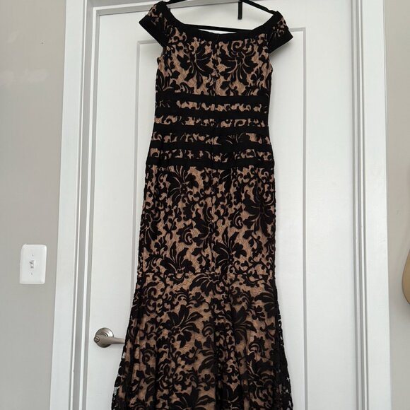 Tadashi Shoji Black Lace and Nude Evening Dress - Picture 2 of 10